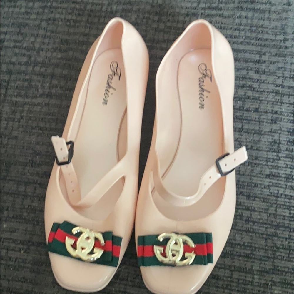 Women’s shoes pink fashion brand size 8